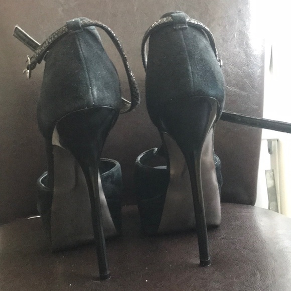 SOLD - Picture 5 of 6